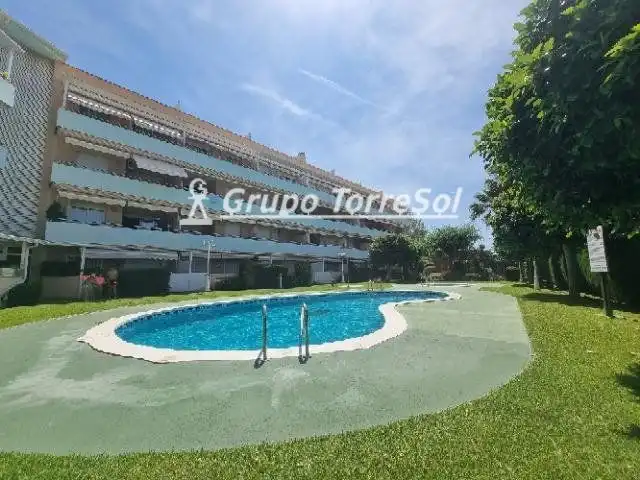 Vista exterior de Piso en venta en La Pobla de Montornès   con Aire acondicionado, Calefacción y Terraza