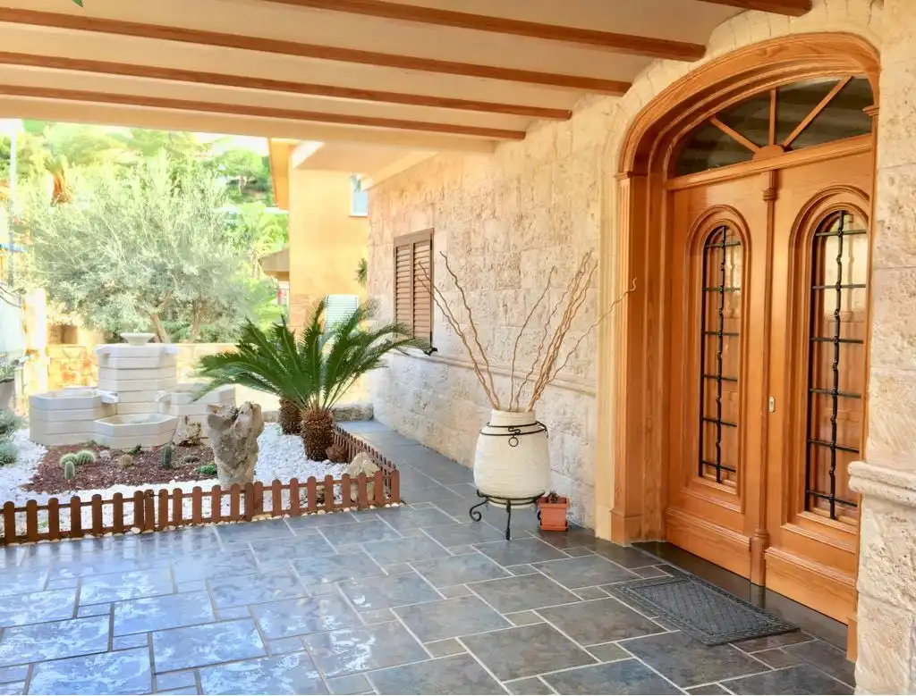Chalet con piscina en venta en El Faro, imagen 4