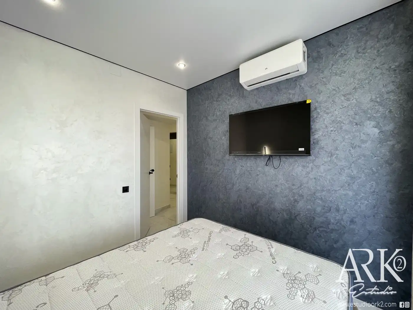 Bedroom of Apartments for sale in Gandia  with Air Conditioner, Terrace and Furnished