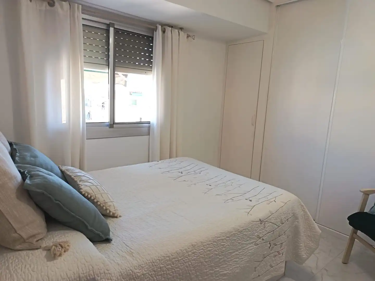 Dormitori de Pis en venda en Alicante / Alacant amb Aire condicionat, Jardí privat i Terrassa