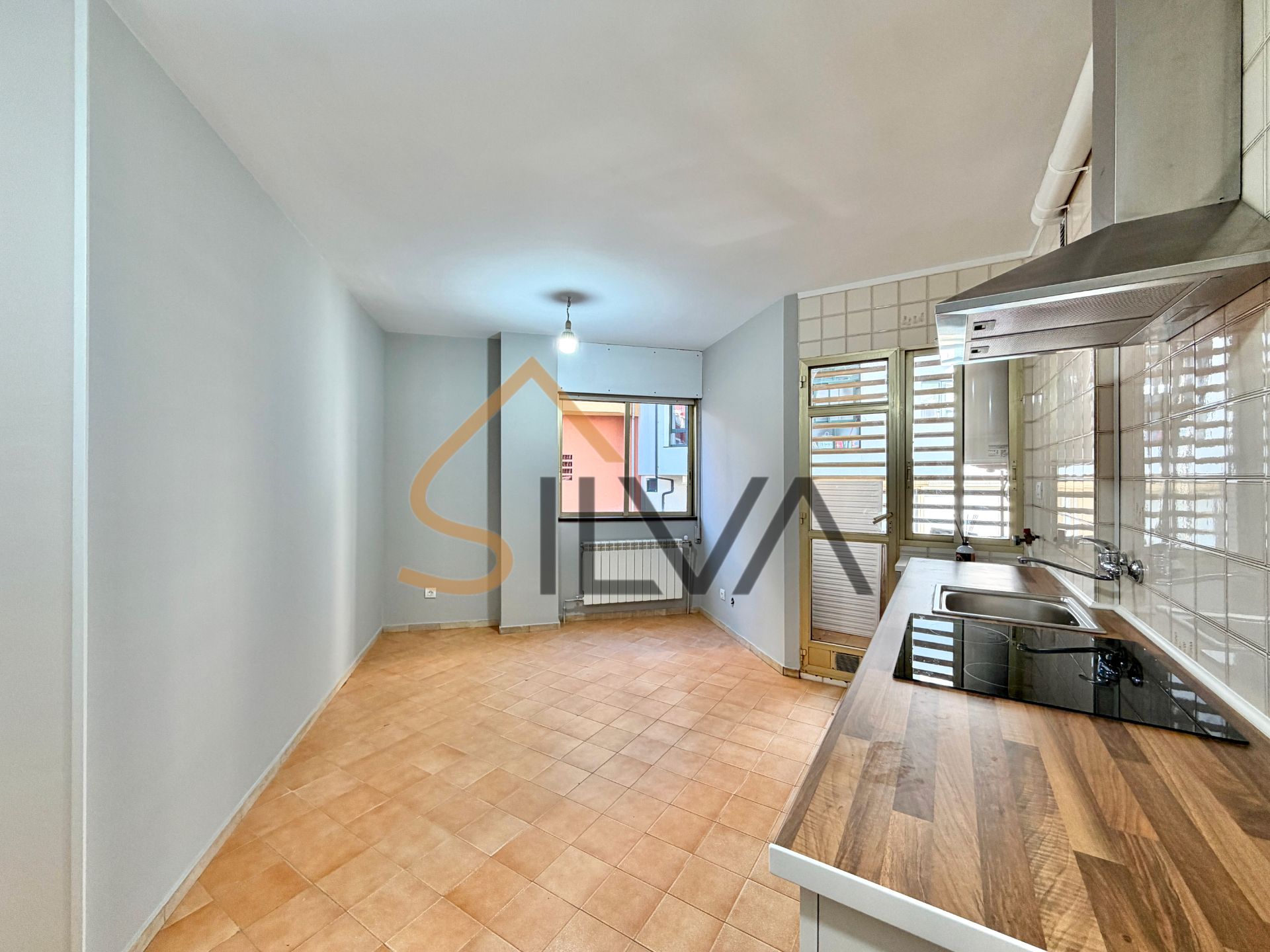 Cocina de Piso en venta en Lugo Capital con Calefacción y Amueblado