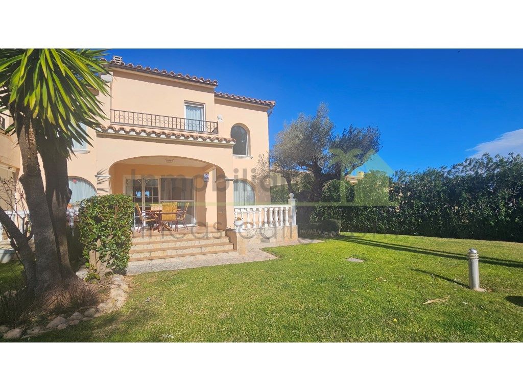 Jardí de Casa adosada en venda en San Jorge / Sant Jordi amb Jardí privat, Terrassa i Moblat