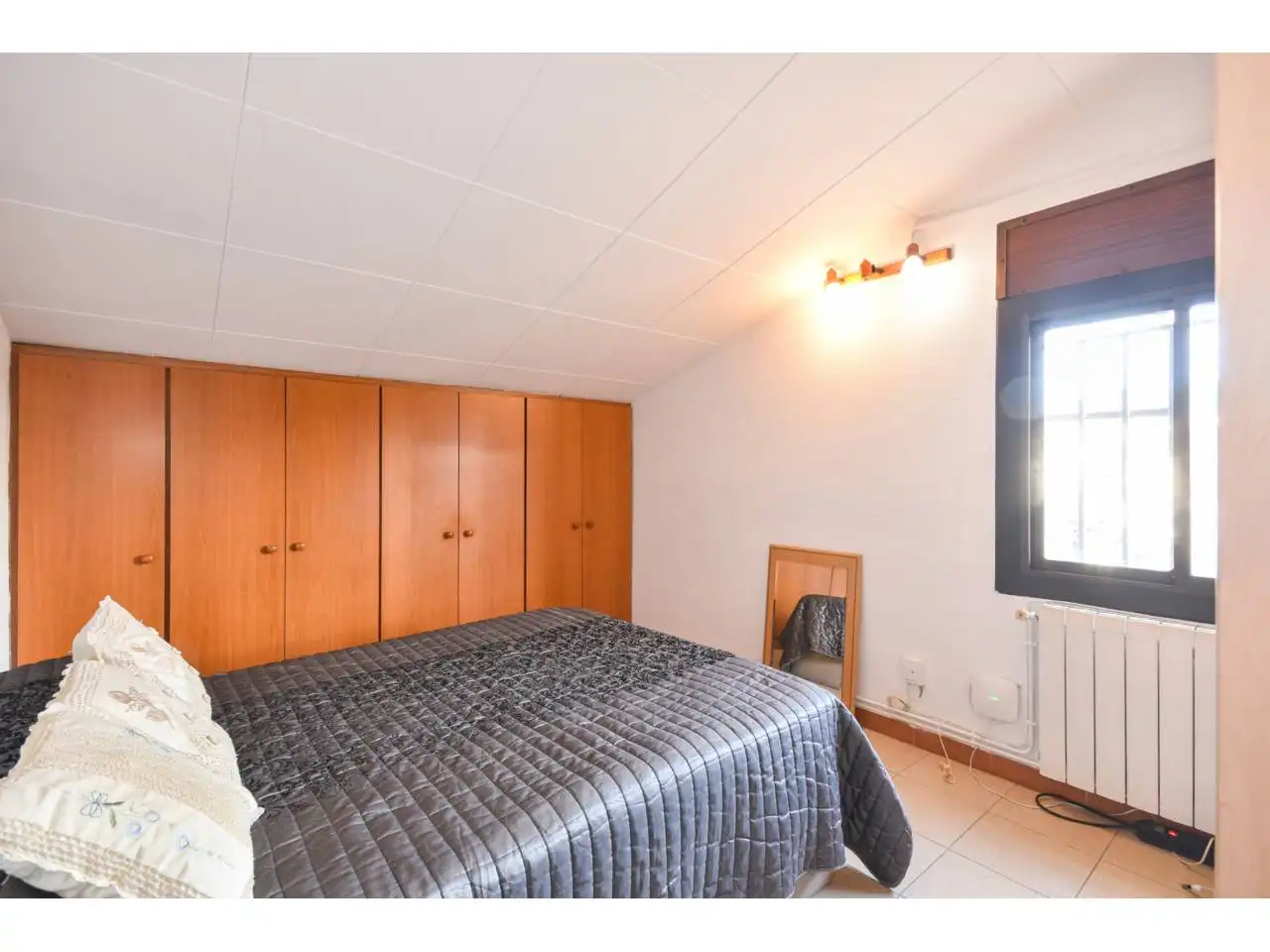 Habitación de Casa o chalet en venta en Santa Perpètua de Mogoda con Aire acondicionado, Calefacción y Jardín privado