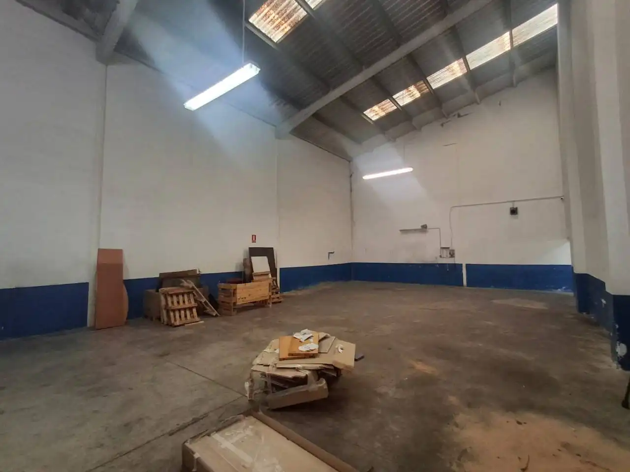 Nau industrial en venda en Aldaia amb Alarma