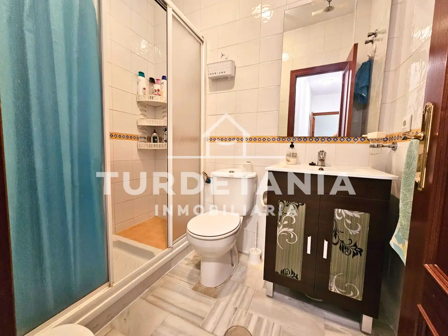 Ground floor for sale in V Centenario - Piletas - Capuchinos