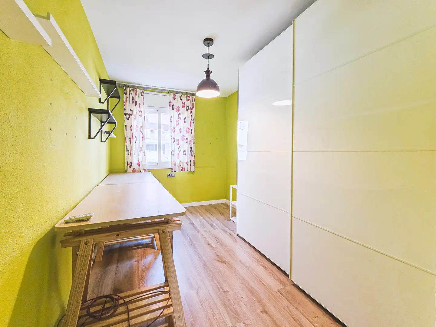 Kitchen of Flat for sale in Urbanitzacions