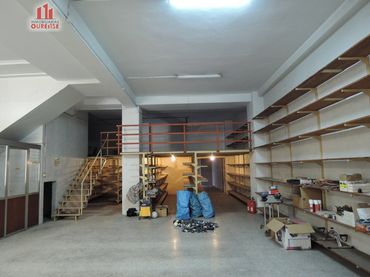 Local comercial en venda a A Carballeira