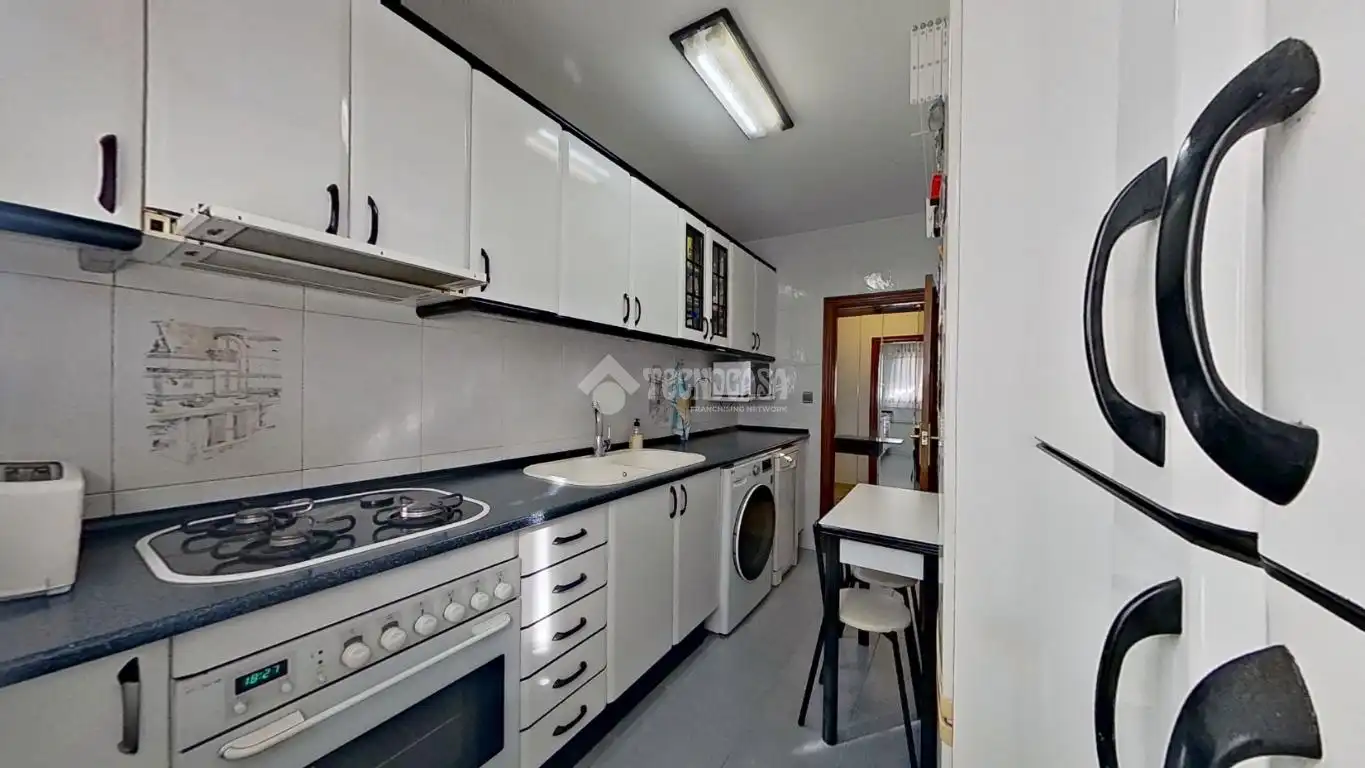 Kitchen of Flat for sale in Badia del Vallès  with Air Conditioner, Storage room and Balcony