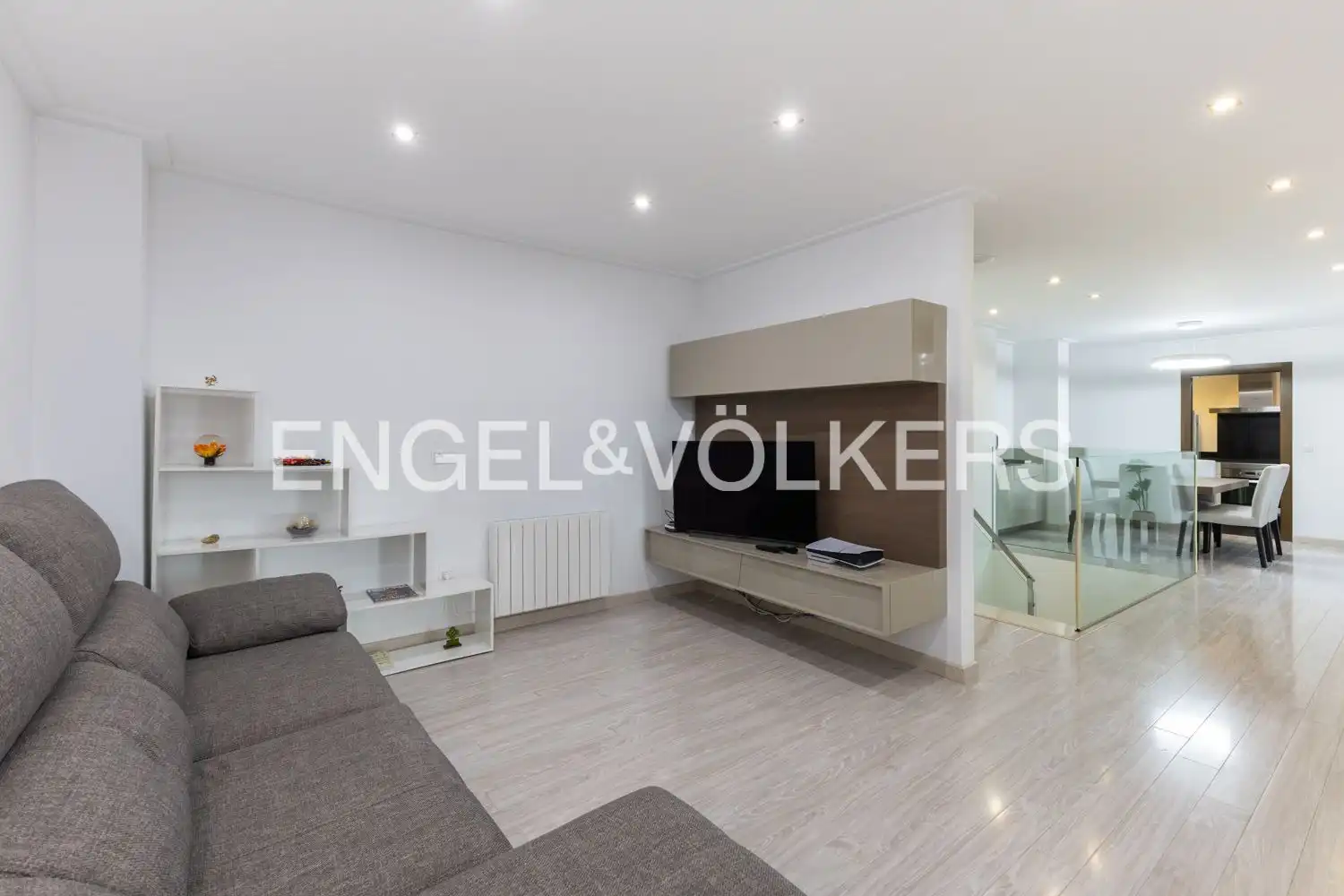 Sala de estar de Piso en venta en Rafelbuñol / Rafelbunyol con Aire acondicionado, Calefacción y Parquet