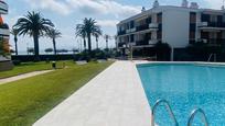 Piscina de Apartament en venda en Cambrils amb Calefacció, Terrassa i Moblat