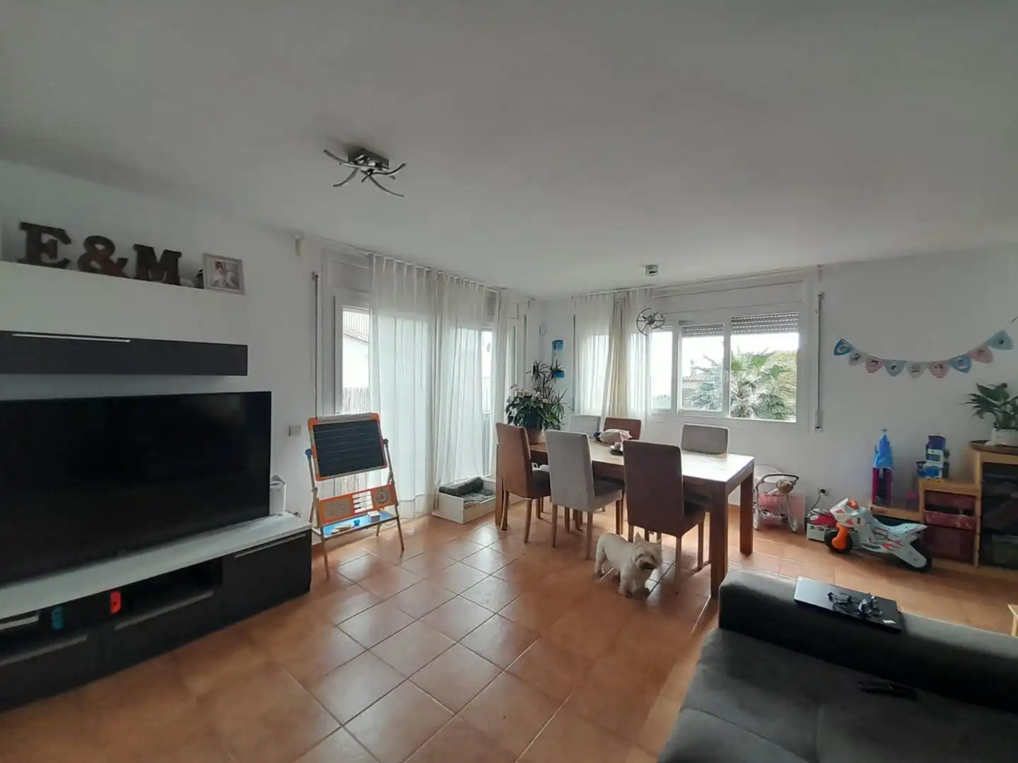 Sala d'estar de Casa o xalet en venda en Canet de Mar amb Aire condicionat, Jardí privat i Terrassa