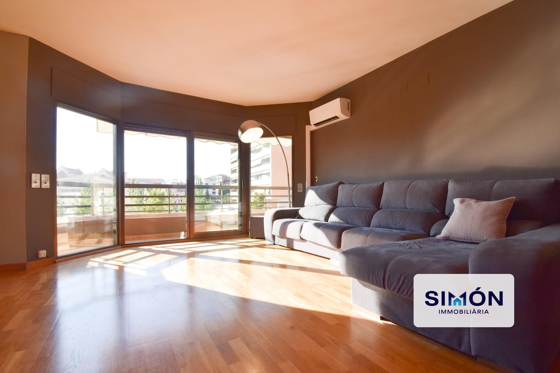 Living room of Flat for sale in Manresa  with Heating, Storage room and Balcony