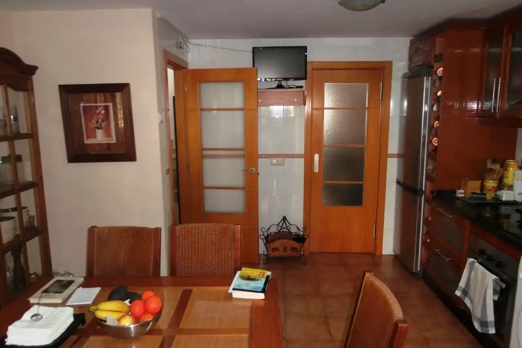 Esszimmer von Einfamilien-Reihenhaus zum Verkauf in Alhaurín de la Torre mit Klimaanlage, Privatgarten und Abstellraum