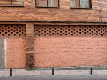 Local comercial en venta en Calle de la Marquesa Viuda de Aldama