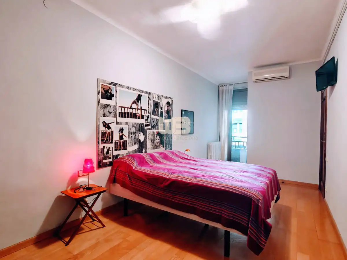 Dúplex en venta en Carrer de Provença, El Camp de l'Arpa del Clot