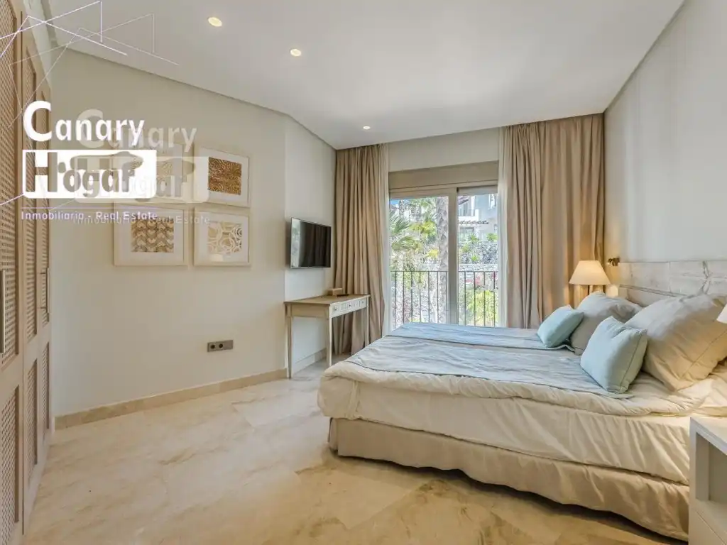 Apartamento con piscina en venta en Calle Amarilis, imagen 17