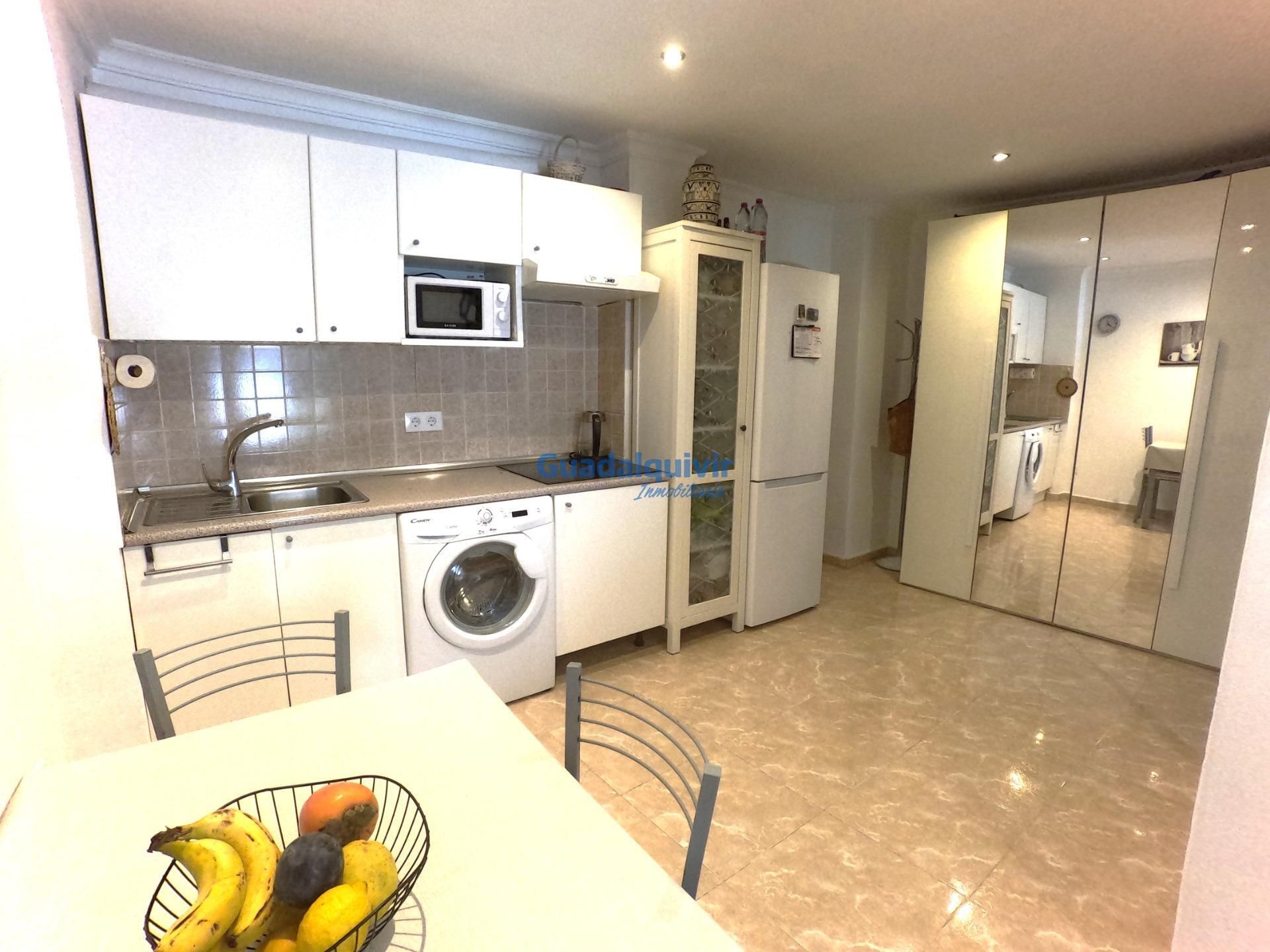 Cuina de Pis en venda en  Sevilla Capital amb Aire condicionat