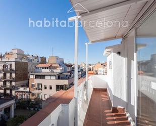 Exterior view of Attic for sale in  Barcelona Capital  with Air Conditioner, Heating and Parquet flooring