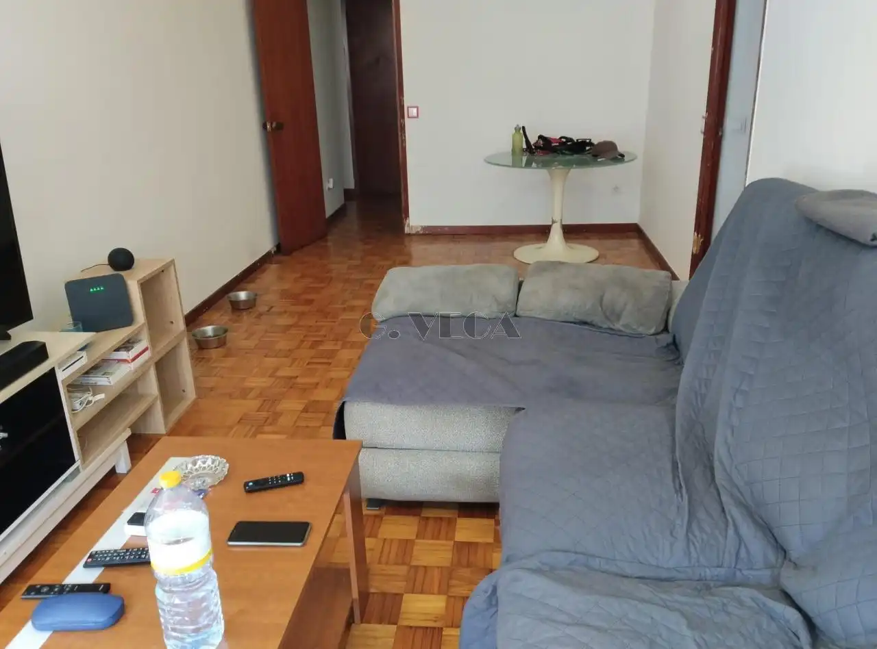 Sala d'estar de Pis en venda en Vigo  amb Parquet i Traster