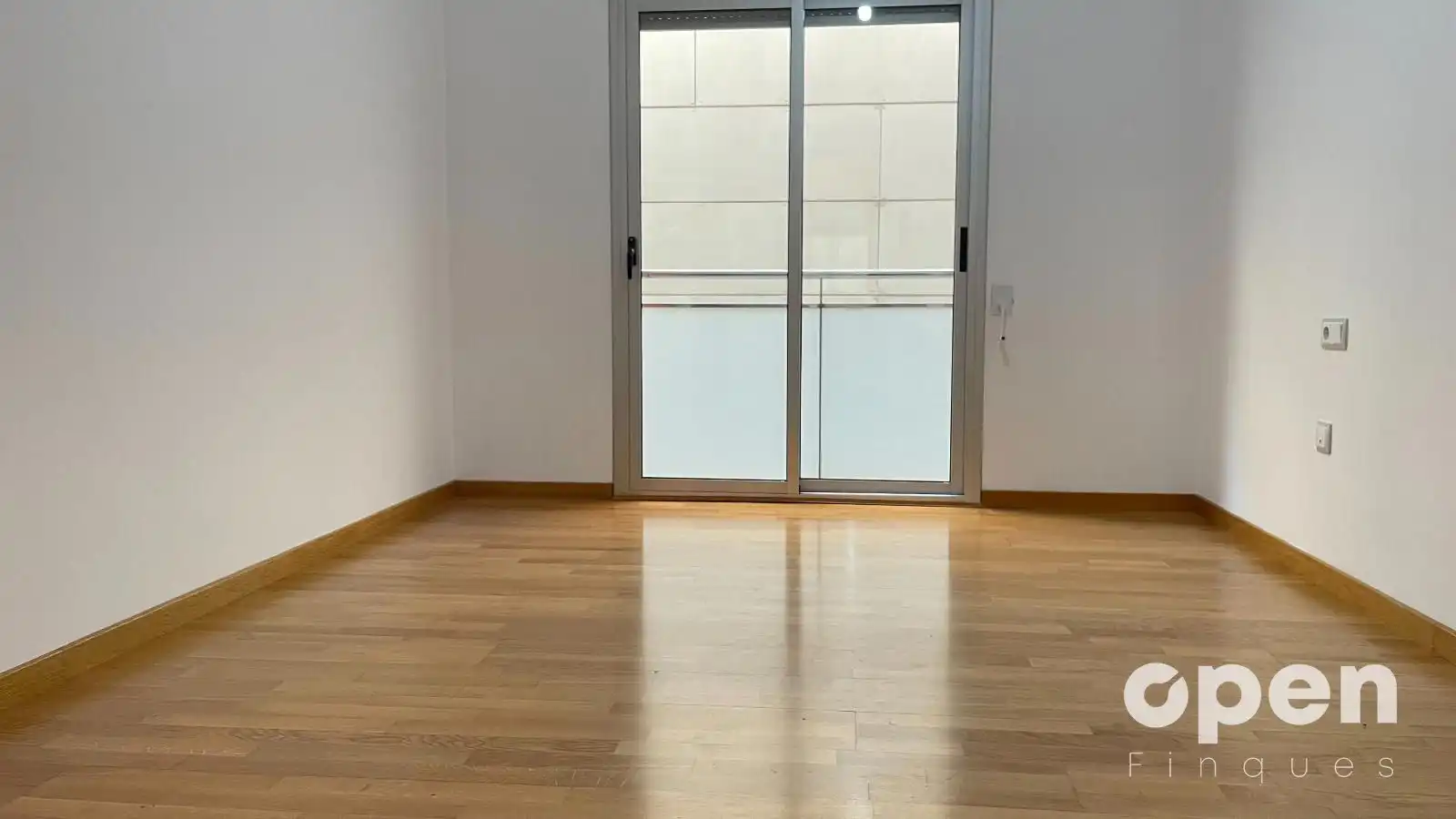 Habitación de Piso en venta en Terrassa con Aire acondicionado, Calefacción y Parquet