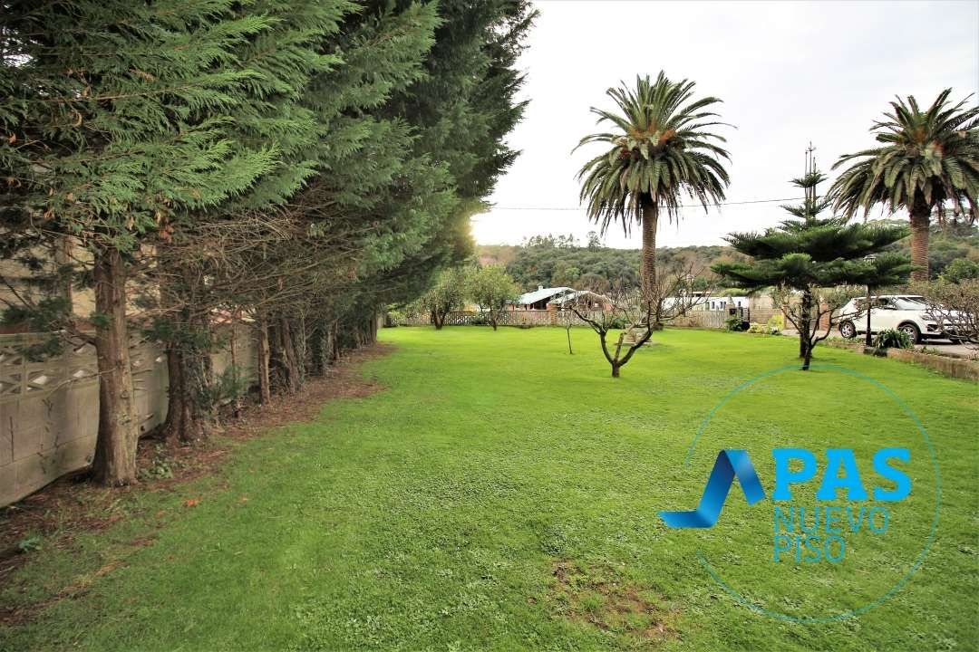 Jardín de Residencial en venta en Santa Cruz de Bezana