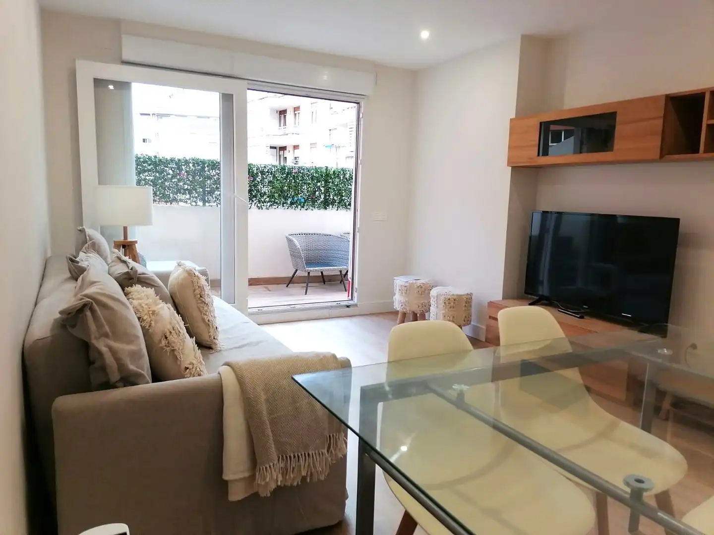 Wohnzimmer von Wohnungen zur Miete in Castro-Urdiales mit Heizung, Terrasse und Möbliert