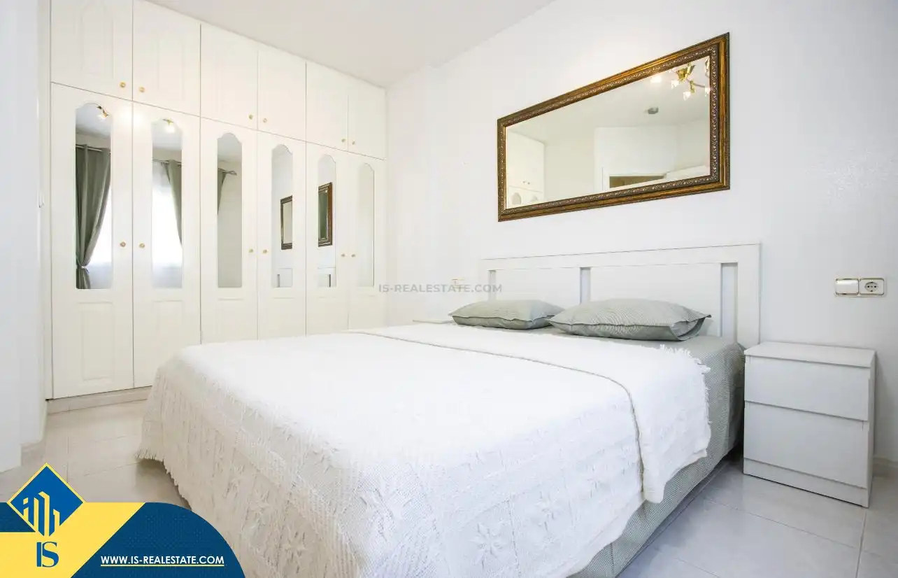 Dormitori de Casa o xalet de lloguer en Orihuela amb Terrassa, Moblat i Forn