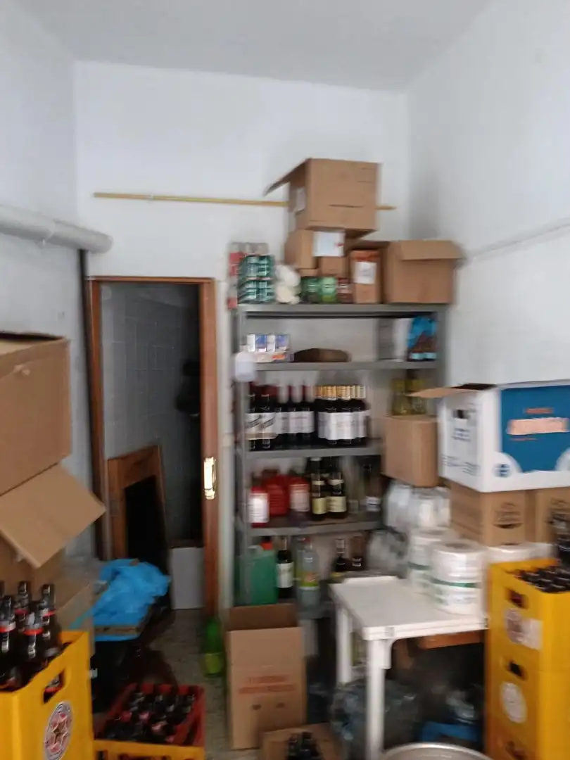 Local comercial en venda a Casco Antiguo, imagen 2