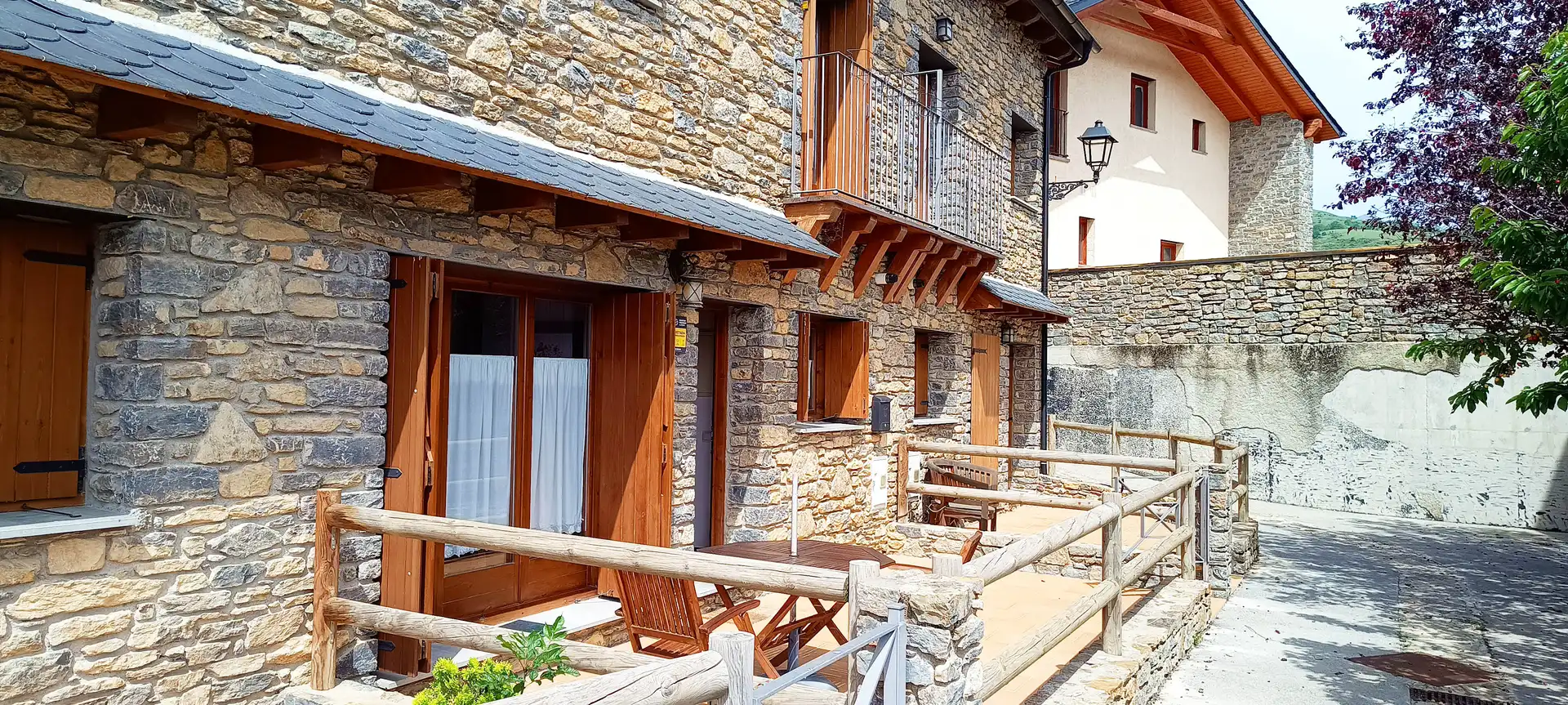 Exterior view of Detached homes for sale in Sort  with Heating, Parquet flooring and Terrace