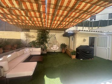 Casa bifamiliare in vendita a AVENIDA CLARA CAMPOAMOR, 6