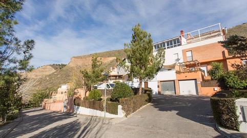 Foto 2 de Casa adosada en venta en Urbanizacion Los Abetos, 5, Cenes de la Vega, Granada