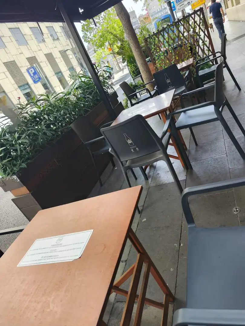 Terraza de Local en traspaso en Barcelona con Amueblado