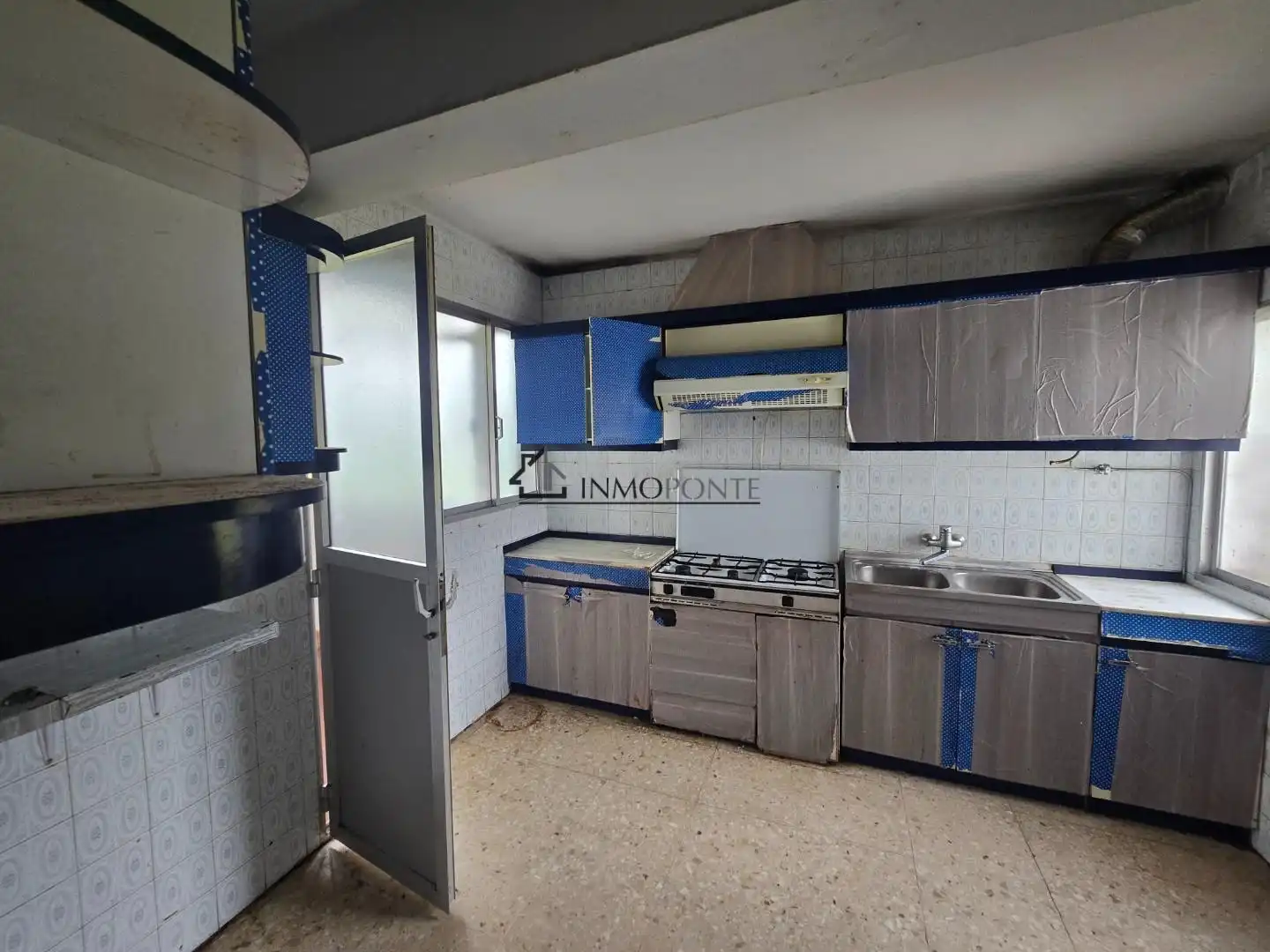 Cocina de Piso en venta en Vilagarcía de Arousa con Calefacción y Terraza
