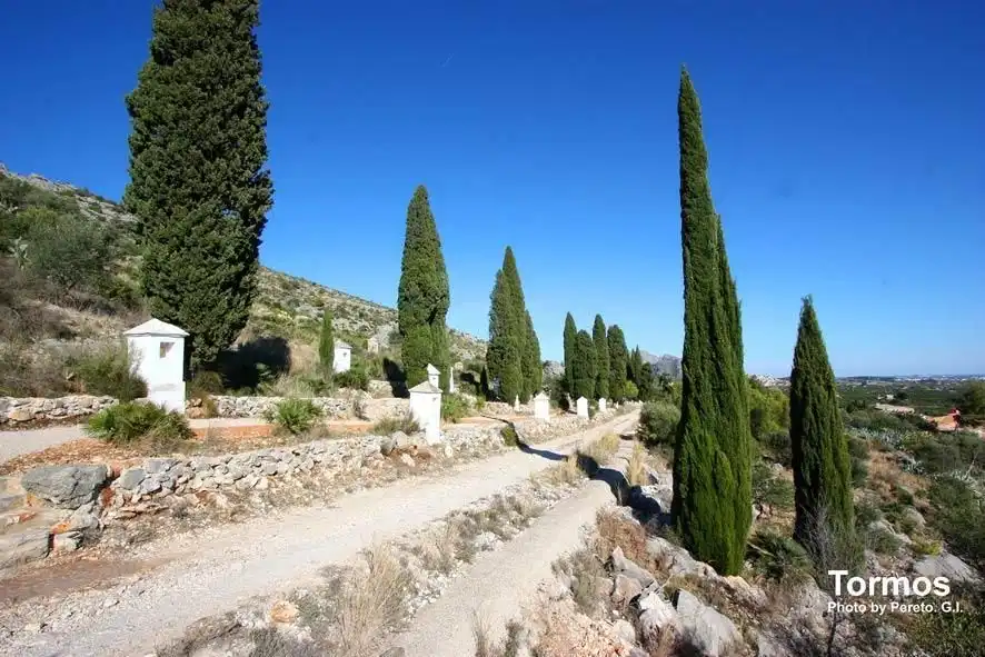 Vista exterior de Casa o xalet en venda en Tormos amb Terrassa