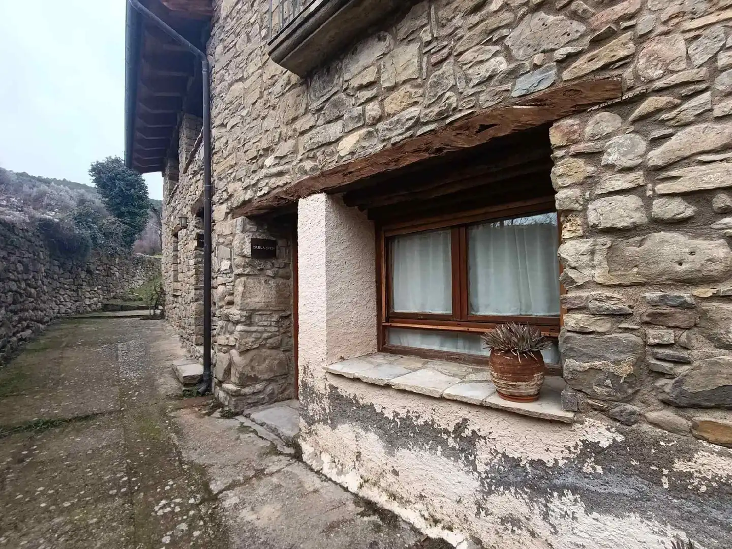 Vista exterior de Casa o xalet en venda en Graus amb Calefacció, Jardí privat i Traster