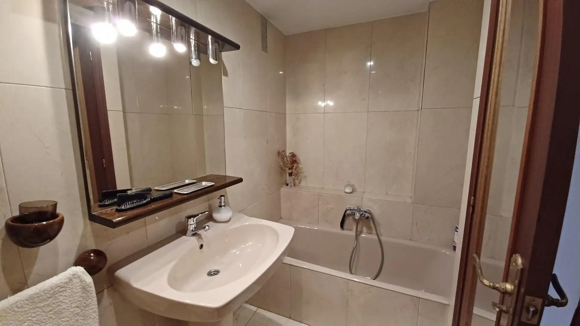 Baño de Piso en venta en Valencia con Aire acondicionado, Calefacción y Trastero