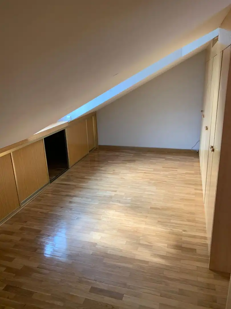 Casa adosada en venta en Ponferrada con Calefacción, Jardín privado y Terraza