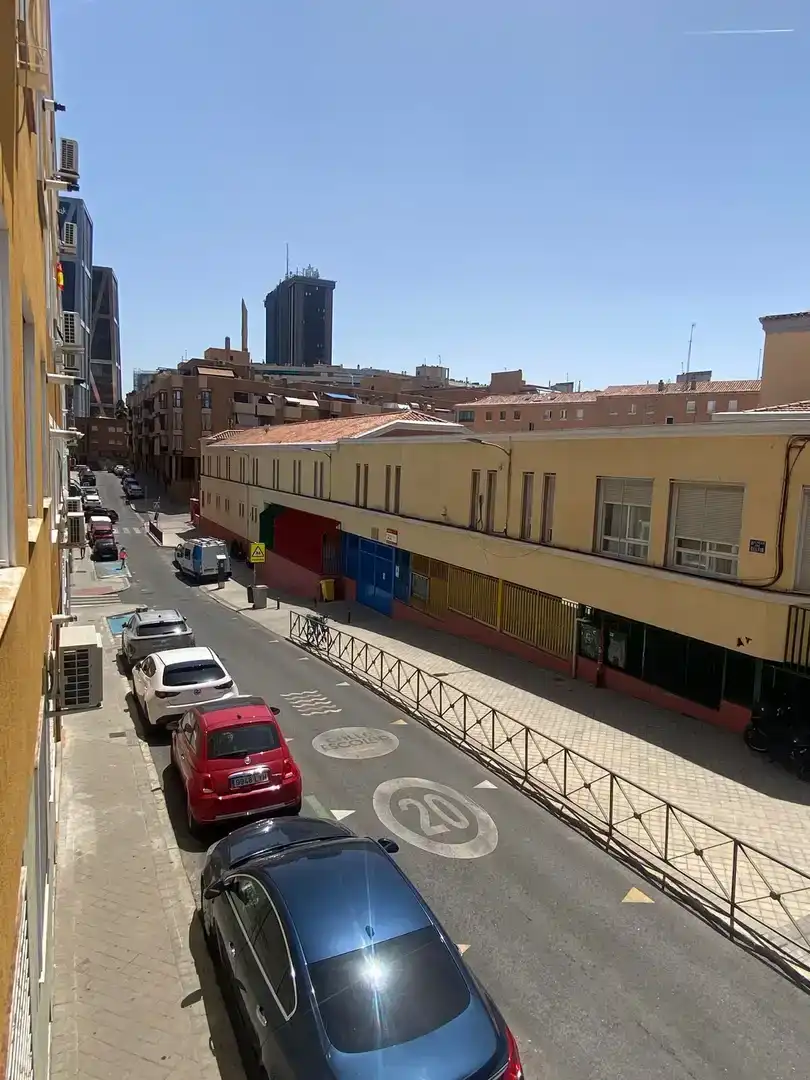 Vista exterior de Pis en venda en  Madrid Capital amb Aire condicionat