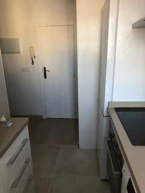 Cuina de Pis de lloguer en Córdoba amb Aire condicionat, Calefacció i Forn