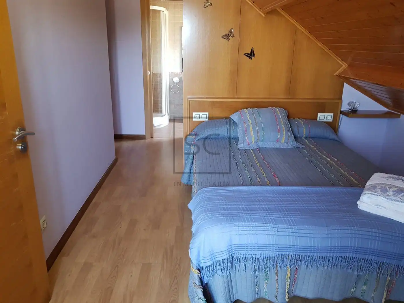 Schlafzimmer von Country house zum Verkauf in Laxe mit Heizung, Terrasse und Möbliert