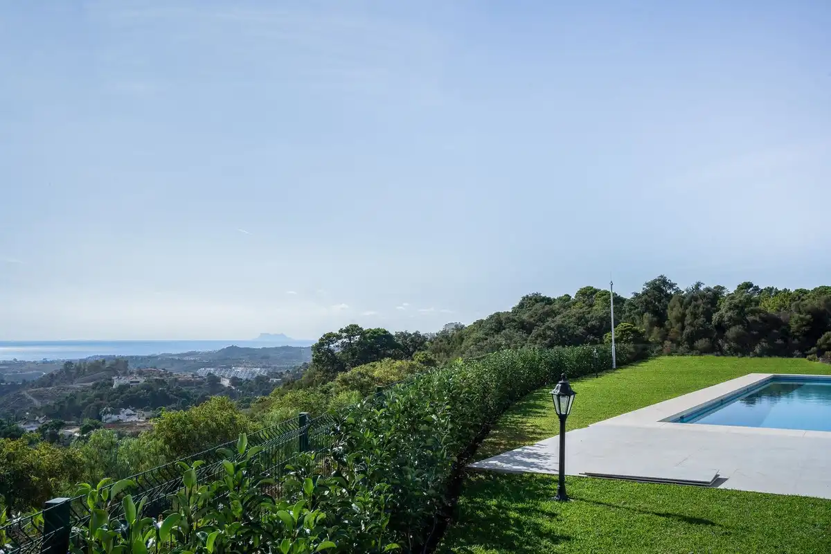 Xalet amb piscina en venda a Montemayor - Marbella Club