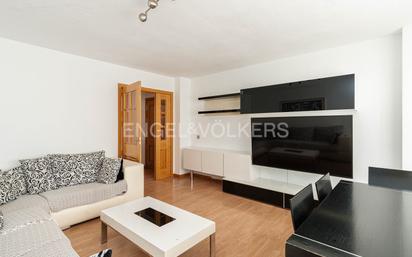 Living room of Apartment for sale in Las Rozas de Madrid  with Air Conditioner, Terrace and Balcony