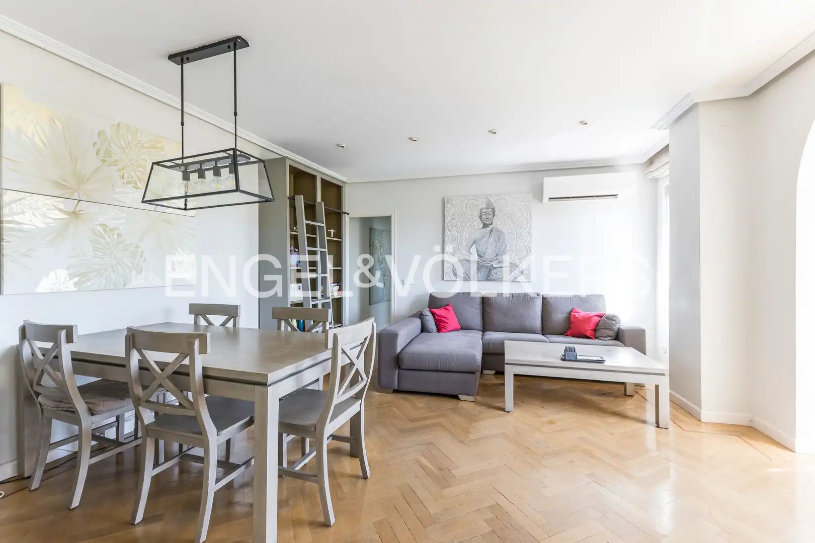 Appartamento con terrazza in vendita a Calle de Francisco Silvela, imagen 2