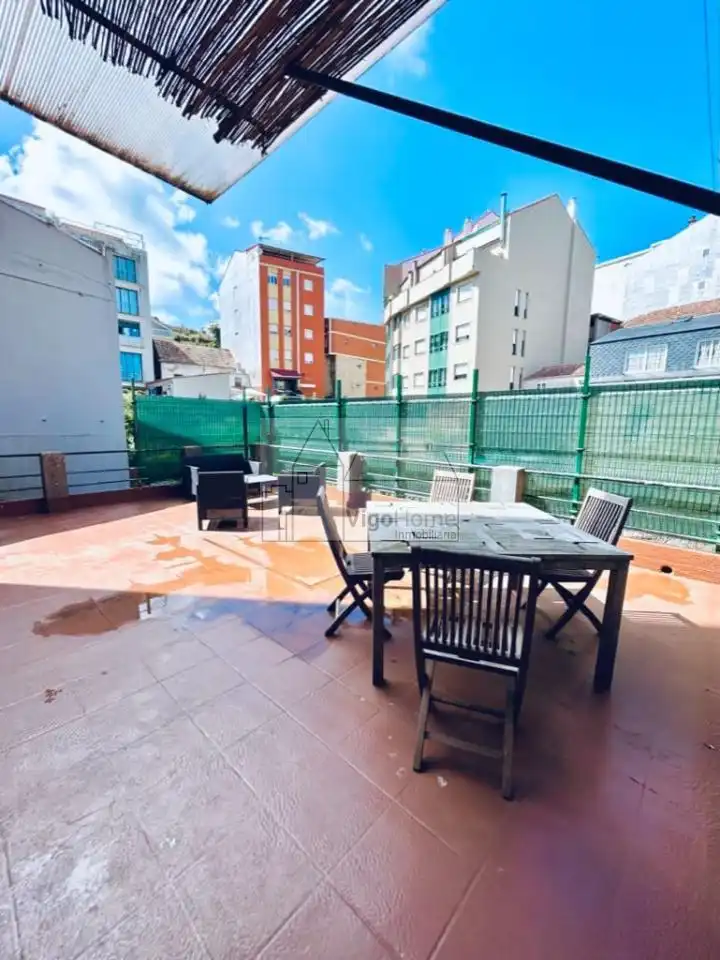 Terrassa de Pis en venda en Moaña amb Calefacció, Terrassa i Traster