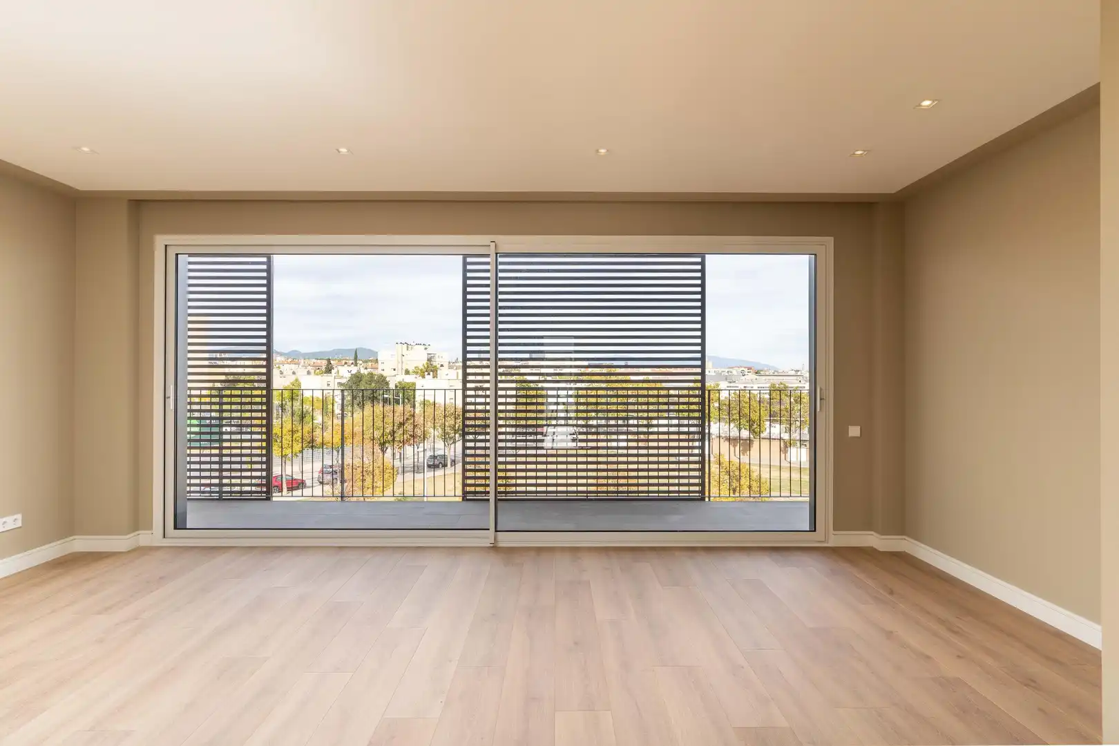Wohnzimmer von Wohnung zur Miete in Sabadell mit Klimaanlage, Privatgarten und Parkett