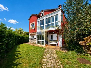 Villa avec jardin à vendre à Avenida del Valle
