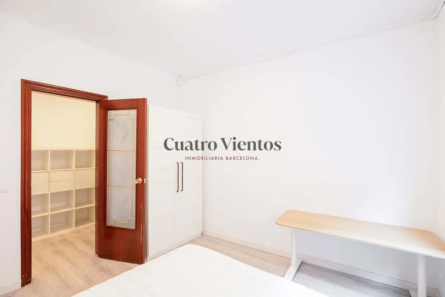 Habitación de Piso en venta en Barcelona con Aire acondicionado, Calefacción y Horno