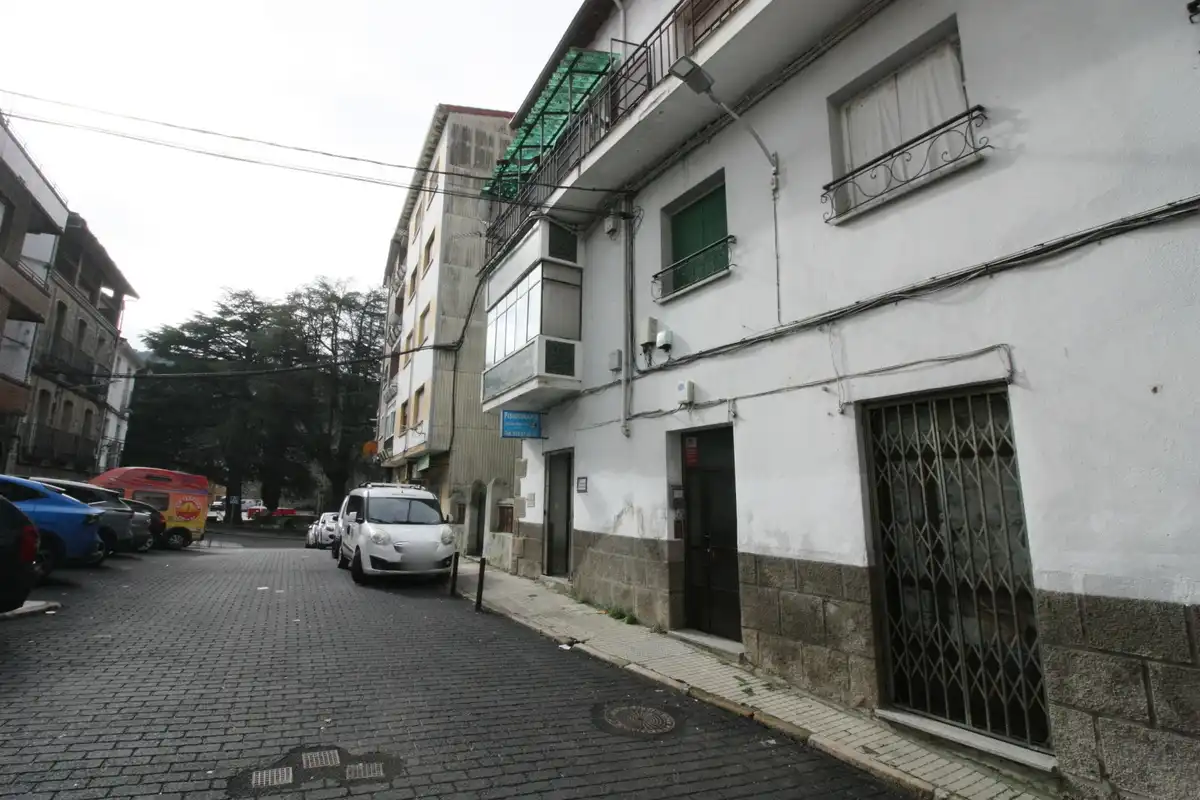 Vista exterior de Pis en venda en Arenas de San Pedro amb Terrassa, Traster i Balcó