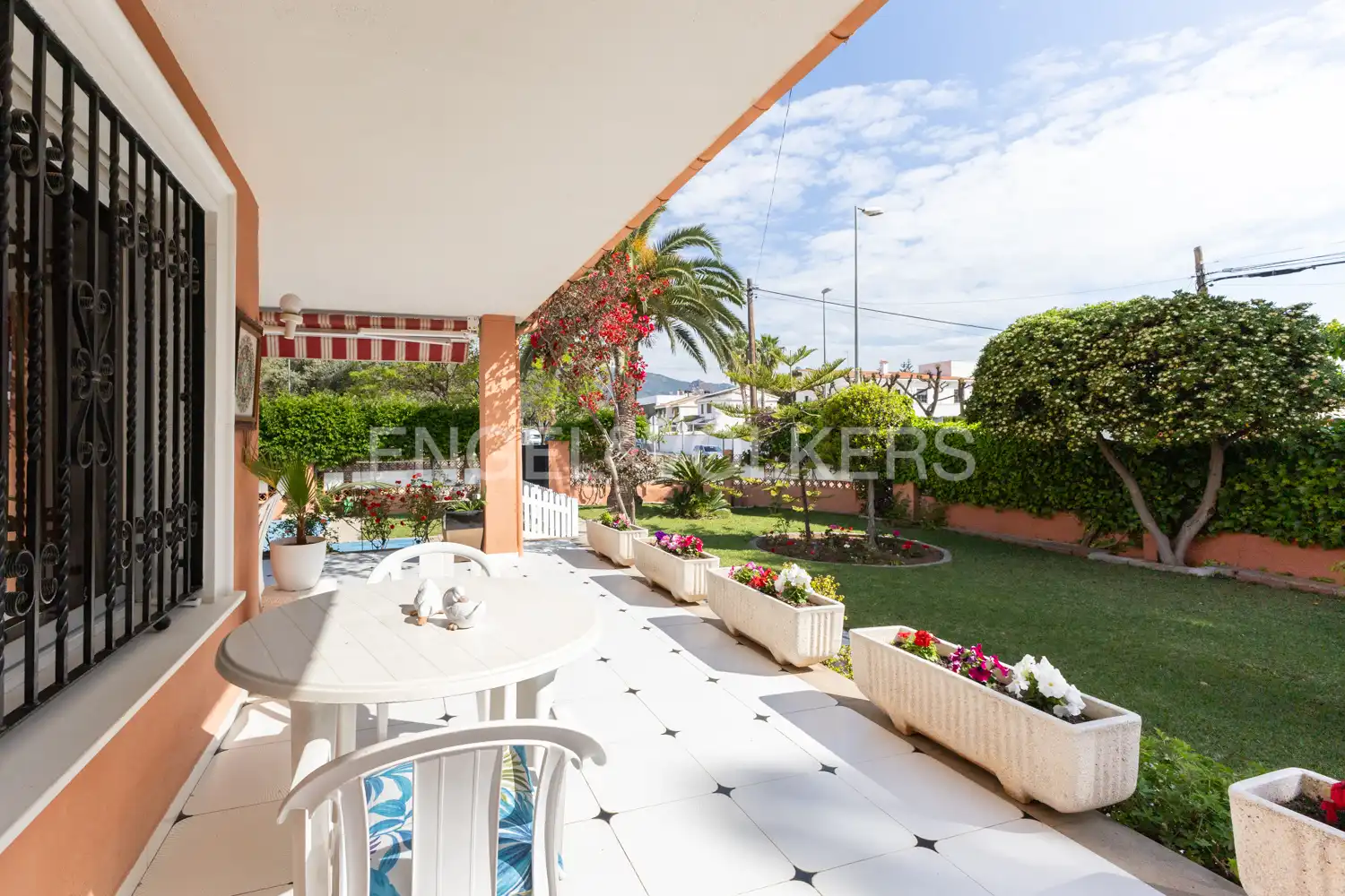 Terrassa de Casa o xalet en venda en Benicasim / Benicàssim amb Calefacció, Jardí privat i Terrassa