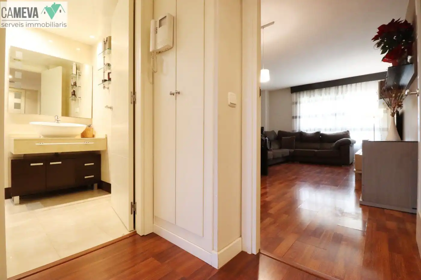 Wohnung zum Verkauf in Barberà del Vallès mit Klimaanlage, Heizung und Privatgarten